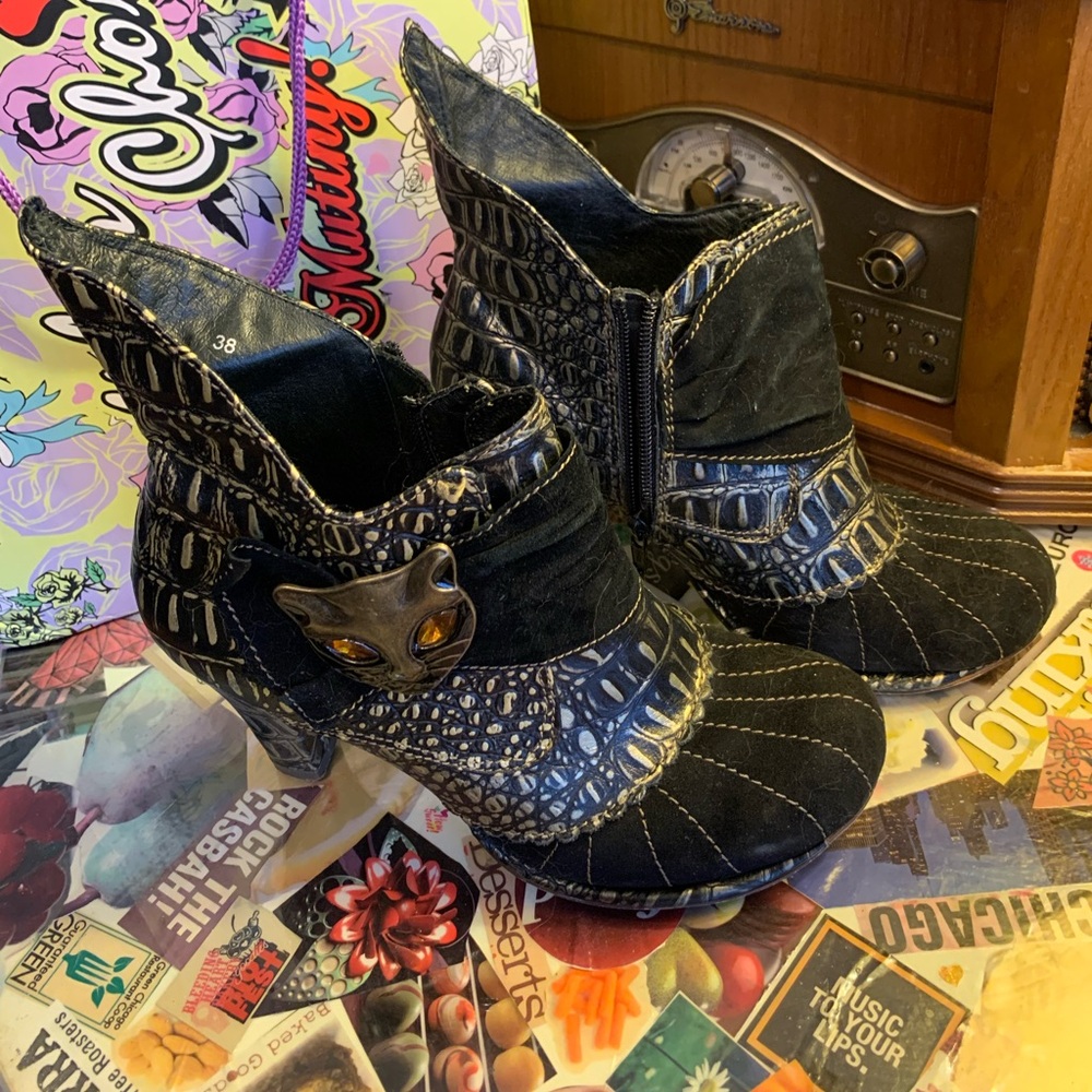 Irregular Choice Miaow in Black (EU38 / US7.5)